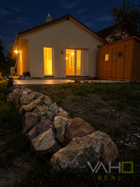 Pernek - nový a úsporný rodinný dom v objatí Malých Karpát