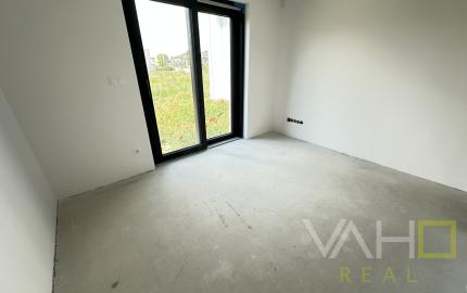 Moderná novostavba RD, pozemok 600m2, zastavaná plocha 179m2, garáž