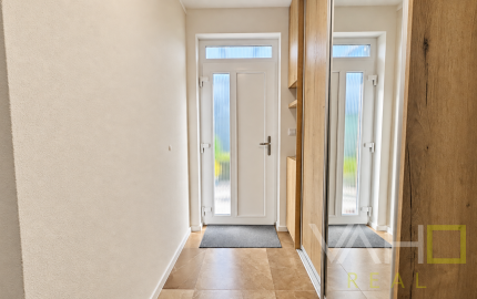 BÝVANIE BEZ ĎALŠÍCH INVESTÍCIÍ | 4-izbový dom, garáž, terasa | SENEC GARDENS