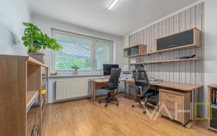 5-izbový rodinný dom 180 m² | pozemok 587 m², garáž a veľká povala | Bzince pod Javorinou
