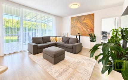 4-izbový byt, 115 m² + 348 m² pozemok, 2 terasy, 3 parkovacie miesta – Opoj