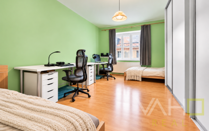 3-IZBOVÝ BYT 90 m² PRI MEDICKEJ ZÁHRADE | BALKÓN | PRIPRAVOVANÝ VÝŤAH