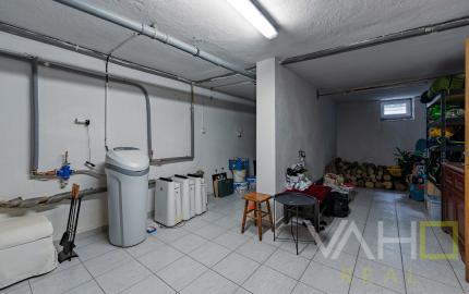 RODINNÝ DOM, 2x bytová jednotka, pozemok 1376m2, 8izieb, obec Vlčkovce