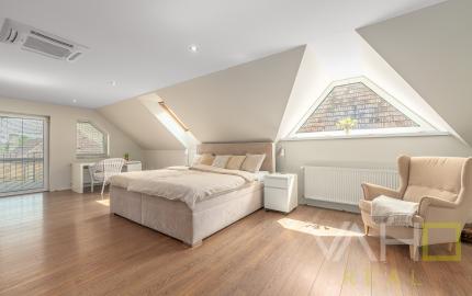 RODINNÝ DOM, 2x bytová jednotka, pozemok 1376m2, 8izieb, obec Vlčkovce