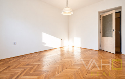 Priestranný 3i  byt v Trnave - Tamaškovičova ul. 85m2