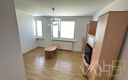 PRENÁJOM 1 izb. byt, prerobený, čiastočne zariadený, Hlboká ul. Trnava