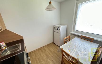 PRENÁJOM 1 izb. byt, prerobený, čiastočne zariadený, Hlboká ul. Trnava