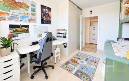 4-izbový byt, 115 m² + 348 m² pozemok, 2 terasy, 3 parkovacie miesta – Opoj