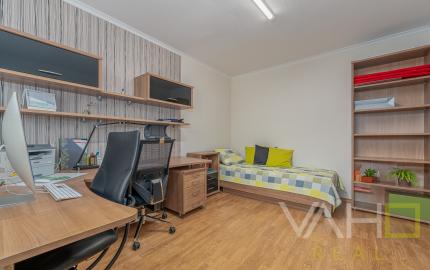 5-izbový rodinný dom 180 m² | pozemok 587 m², garáž a veľká povala | Bzince pod Javorinou