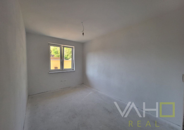 VAHOreal* NOVA CENA!!! NOVOSTAVBA!! MEZONETOVÝ 3 izb. BYT, len 2km od mesta Piešťany