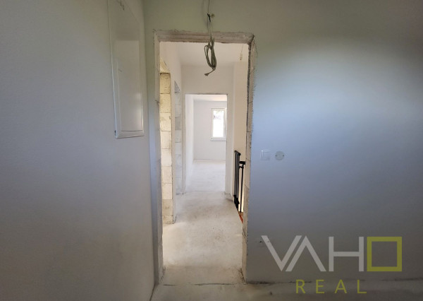 VAHOreal* NOVA CENA!!! NOVOSTAVBA!! MEZONETOVÝ 3 izb. BYT, len 2km od mesta Piešťany