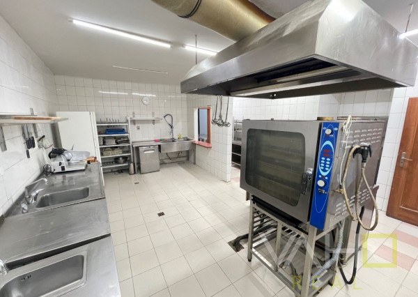 VAHOreal* NOVÁ CENA!! RODINNÝ DOM, REŠTAURÁCIA, Pozemok 788m2, obec Bučany