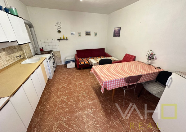 REZERVOVANÉ!!! VAHOreal* RODINNÝ DOM 160m2, POZEMOK až 3923m, DOLNÝ LOPAŠOV, TICHÉ PROSTREDIE