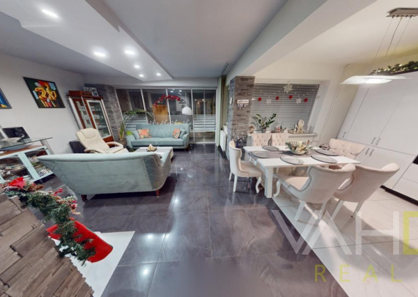 Dvojpodlažný rodinný dom s bazénom a  garážou na ulici Leoša Janáčka v Trnave