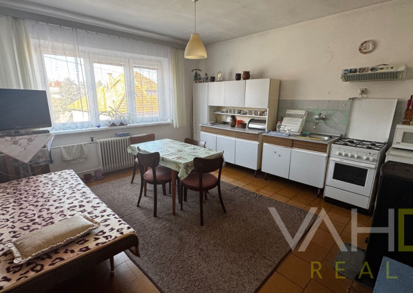 Rodinný dom v pôvodnom stave, vhodný na bývanie – Obec Cerová, Záhorie