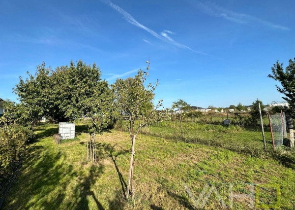 VÝBORNÁ LOKALITA,  NOVÁ ULICA!!! výmera 500m2, všetky IS, obec Veľké Kostoľany