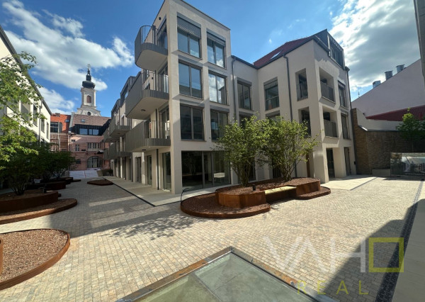 REZIDENCIA HVIEZDOSLAVOVA!! EXKLUZÍVNE IBA u NÁS!! BÝVAJTE V SRDCI TRNAVY