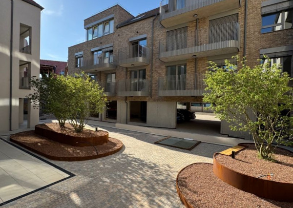 REZIDENCIA HVIEZDOSLAVOVA!! EXKLUZÍVNE IBA u NÁS!! BÝVAJTE V SRDCI TRNAVY