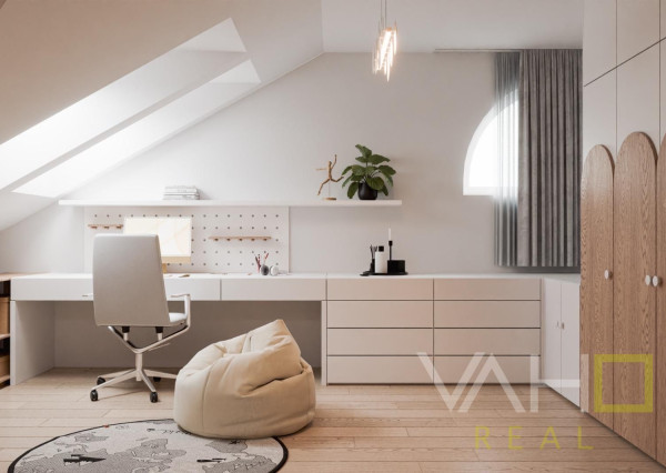 Vila s vnútorným bazénom, saunou a výnimočným priestorom v Miloslavove – bývanie s potenciálom a dušou