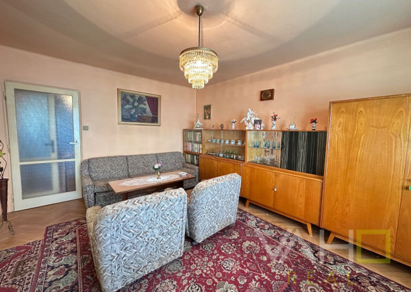 PREDANÉ !  3-izbový byt ideálny na rekonštrukciu podľa vašich predstáv, G. Dusíka