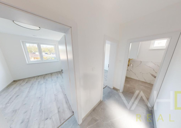 VAHOreal* NOVÁ CENA!! KRÁSNA ŠTVRŤ NOVÝCH RD, 5izb. dom, garáž, Kamenná cesta, Trnava