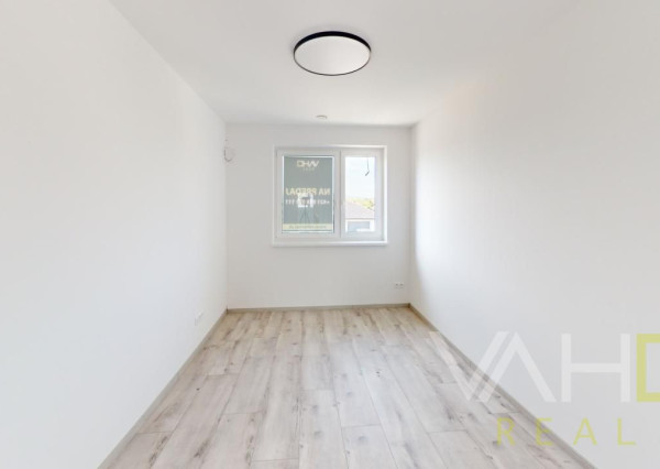 VAHOreal* NOVÁ CENA!! KRÁSNA ŠTVRŤ NOVÝCH RD, 5izb. dom, garáž, Kamenná cesta, Trnava