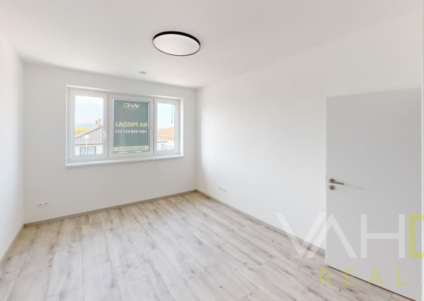 VAHOreal* NOVÁ CENA!! KRÁSNA ŠTVRŤ NOVÝCH RD, 5izb. dom, garáž, Kamenná cesta, Trnava