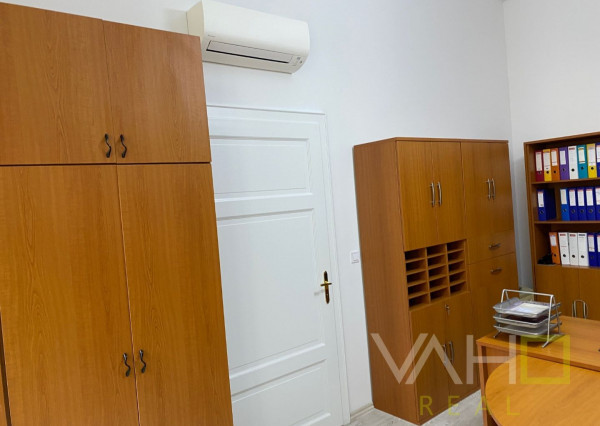 Prenájom  exkluzívnych kancelárskych priestorov v centre Trnavy na ul. Hviezdoslavova