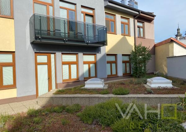 KANCELÁRSKE PRIESTORI PRIAMO V CENTRE, výmera 188,87 m2,Hviezdoslavova, Trnava