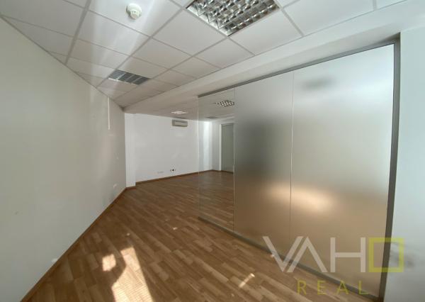 KANCELÁRSKE PRIESTORI PRIAMO V CENTRE, výmera 188,87 m2,Hviezdoslavova, Trnava