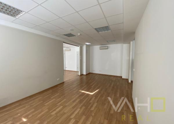 KANCELÁRSKE PRIESTORI PRIAMO V CENTRE, výmera 188,87 m2,Hviezdoslavova, Trnava