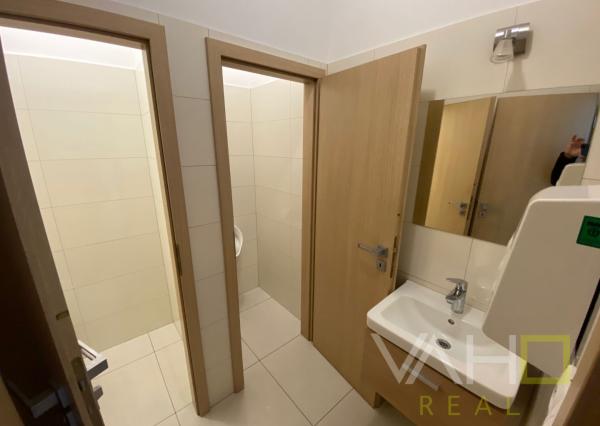 KANCELÁRSKE PRIESTORI PRIAMO V CENTRE, výmera 188,87 m2,Hviezdoslavova, Trnava