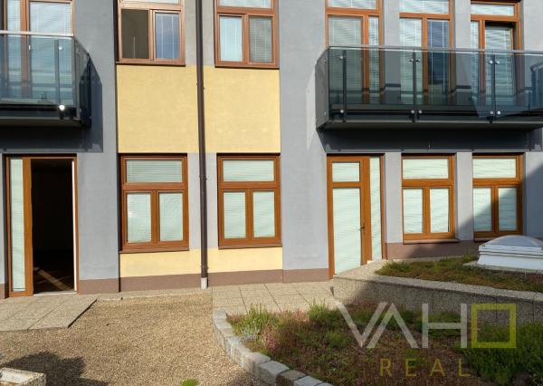 KANCELÁRSKE PRIESTORI PRIAMO V CENTRE, výmera 188,87 m2,Hviezdoslavova, Trnava