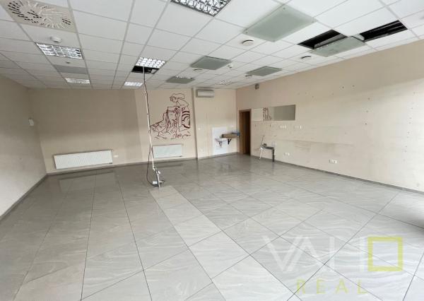 Prenájom EXKLUZÍVNY PRIESTOR PRIAMO V CENTRE , ul. Hviezdoslavova v TRNAVE