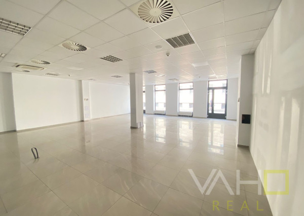 OBCHODNÉ PRIESTORI PRIAMO V CENTRE, výmera 106 m2,Hviezdoslavova, Trnava