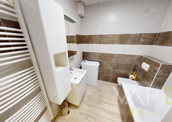 NA PREDAJ Veľkometrážny 3-izbový byt v srdci Trnavy s parkovaním a krytou terasou