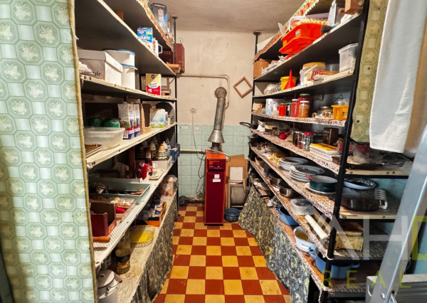 Rodinný dom s potenciálom v srdci obce Cífer