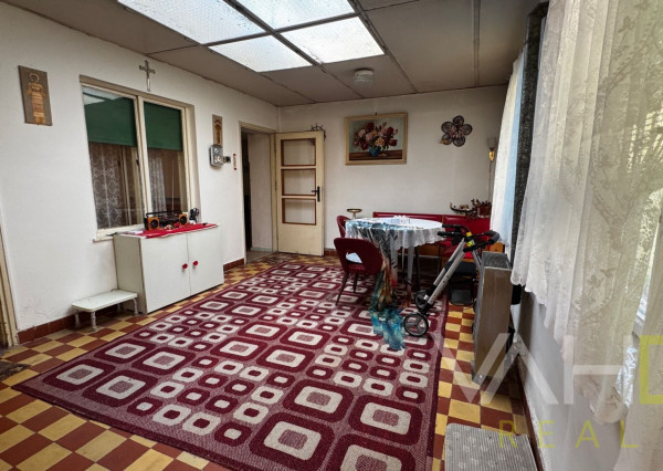 Rodinný dom s potenciálom v srdci obce Cífer