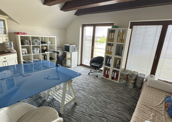 Moderný 5izbový dvojpodlažný rodinný dom v Rovinke