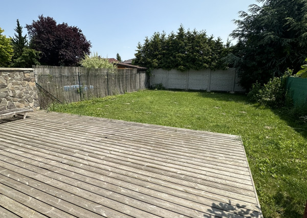 Moderný 5izbový dvojpodlažný rodinný dom v Rovinke