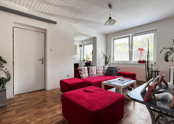 REZERVOVANÉ!!! 3‑izbový byt (85 m²) s garážou a loggiou v  obci Hrádok