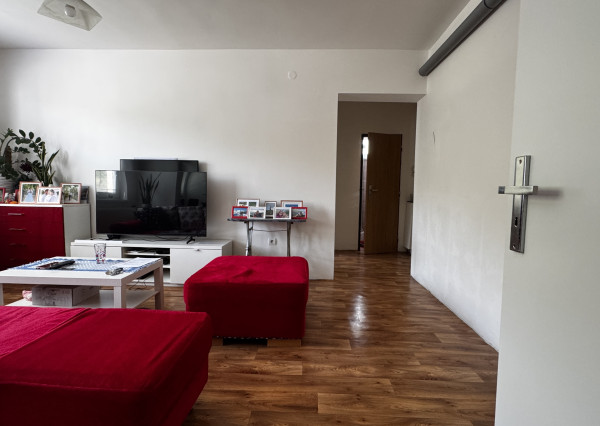REZERVOVANÉ!!! 3‑izbový byt (85 m²) s garážou a loggiou v  obci Hrádok
