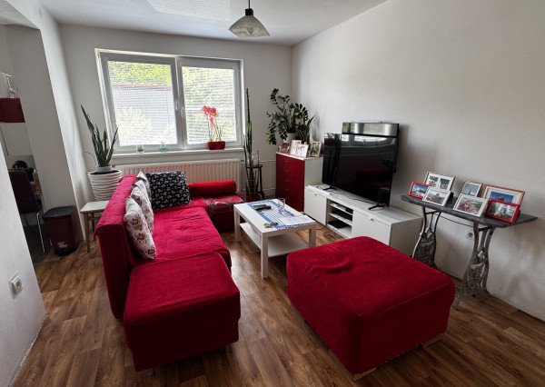 REZERVOVANÉ!!! 3‑izbový byt (85 m²) s garážou a loggiou v  obci Hrádok