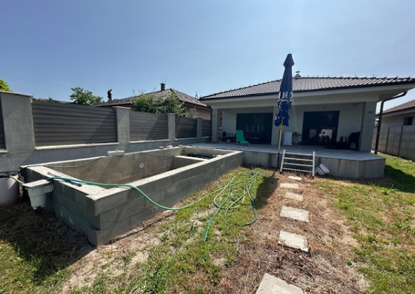 EXKLUZÍVNE NA PREDAJ NOVOSTAVBA obec Zavar