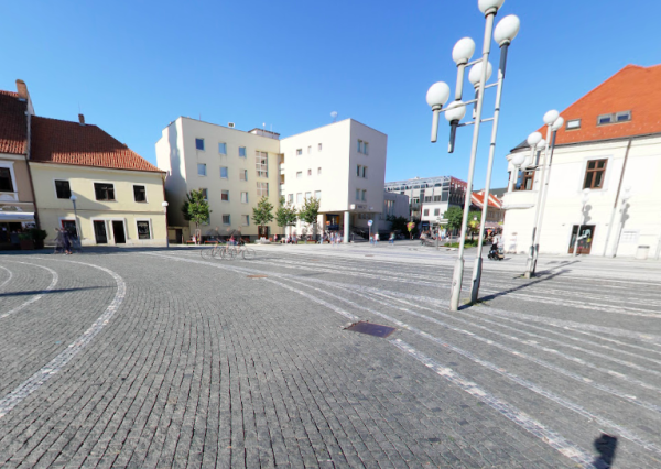 NA PRENÁJOM obchodný priestor, Trojičné námestie