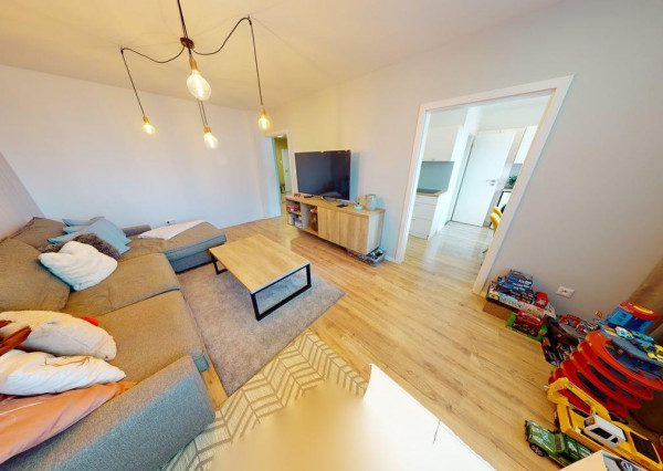 PRENAJATÉ ! NA PRENÁJOM nadrozmerný 3 izbový byt, A. Kubinu, Trnava