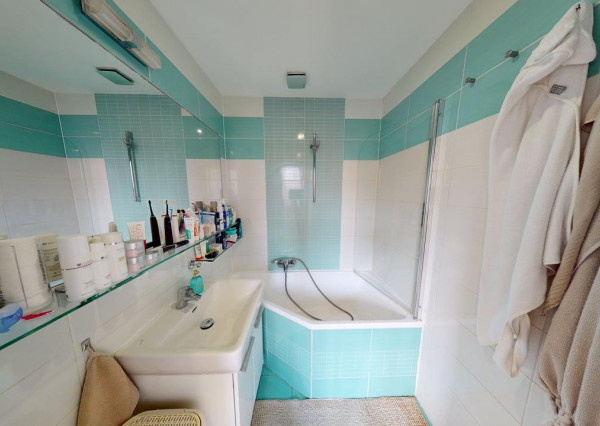 PRENAJATÉ ! NA PRENÁJOM nadrozmerný 3 izbový byt, A. Kubinu, Trnava