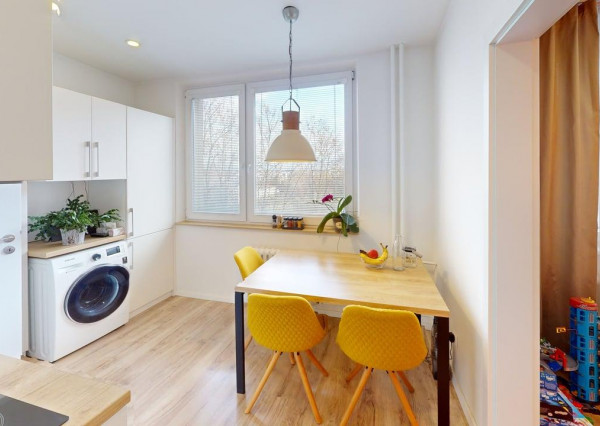 PRENAJATÉ ! NA PRENÁJOM nadrozmerný 3 izbový byt, A. Kubinu, Trnava