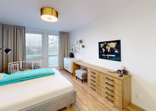 PRENAJATÉ ! NA PRENÁJOM nadrozmerný 3 izbový byt, A. Kubinu, Trnava