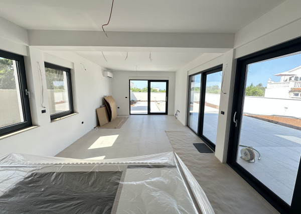 VAHOreal* EXKLUZÍVNE IBA u NÁS!! 4 LUXUSNÉ RD s BAZÉNOM v CHORVÁTSKU